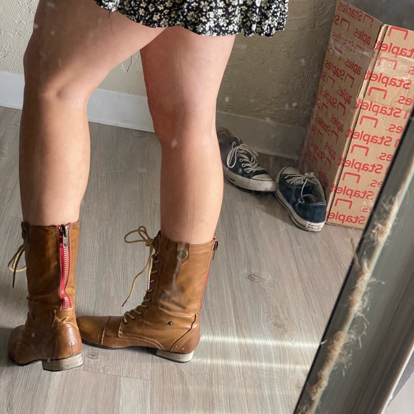 Tan booties - Picture 2 of 3